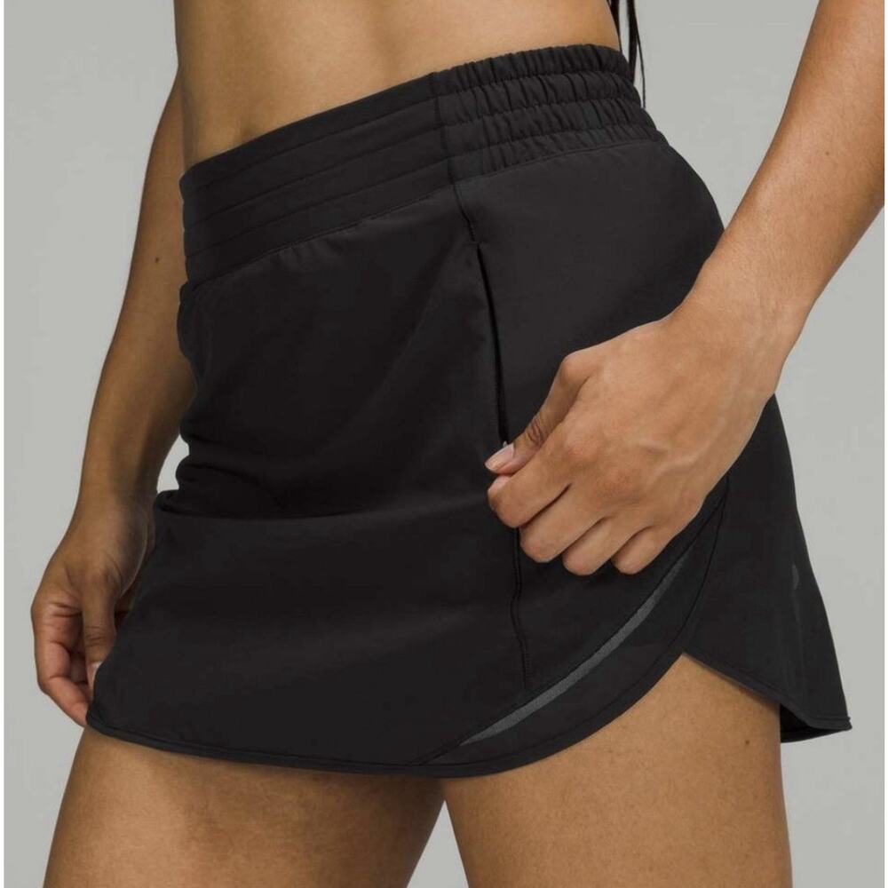 Lululemon Hotty Hot HR Skirt 4” Black Size 4 Womens Athletic Wear